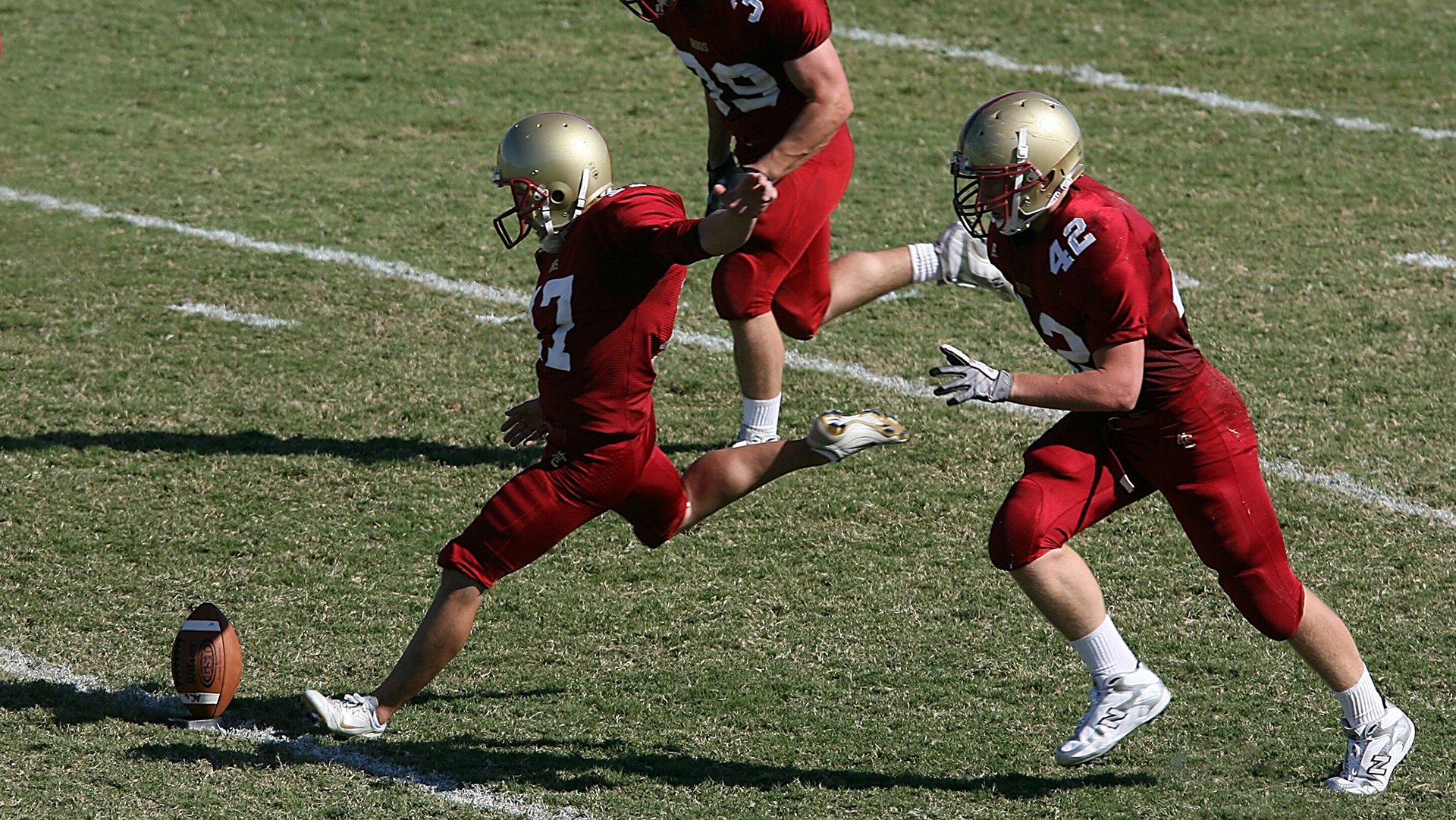 九游下载官网-球场秀技：明星球员的炫技合集，球星的绝技
